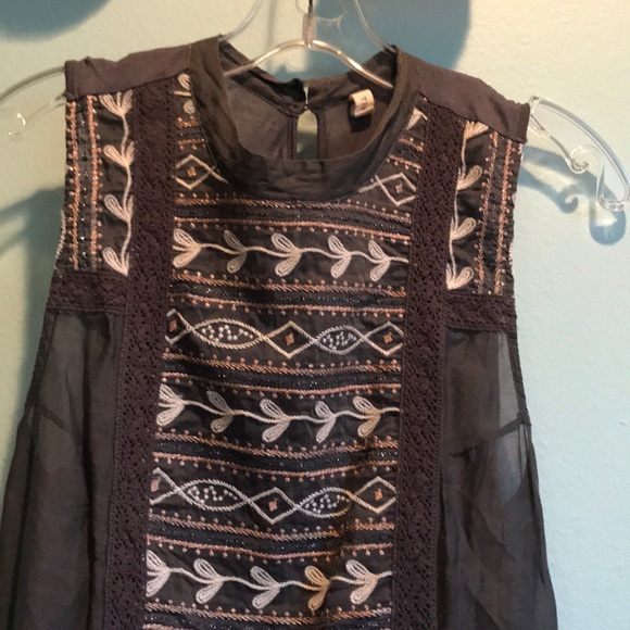 Anthropologie embroidered blouse - Picture 3 of 4
